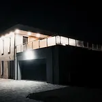 Fitromax Apartmanhaz 아파트 Ajka