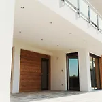 Fitromax Apartmanhaz *