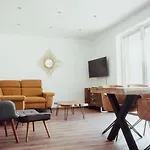 Fitromax Apartmanhaz 아파트 *