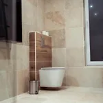 Fitromax Apartmanhaz 아파트 *