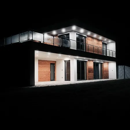 Fitromax Apartmanhaz 아파트 *