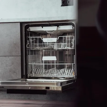 Lägenhet Fitromax Apartmanhaz *